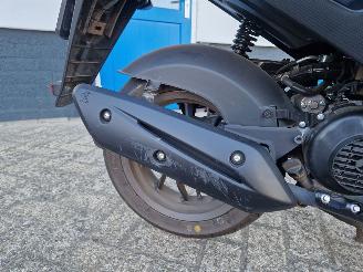 Kymco  SKY TOWN picture 5