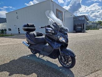 damaged scooters Suzuki  AN 650 BURGMAN EXECUTIVE 2012/8