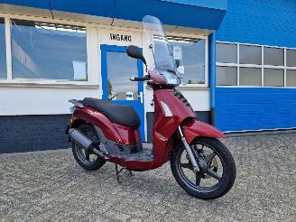 Kymco  PEOPLE S picture 3