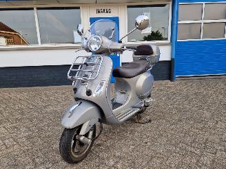 Vespa  LX 4T 4V TOURING picture 12