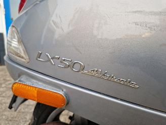 Vespa  LX 4T 4V TOURING picture 5