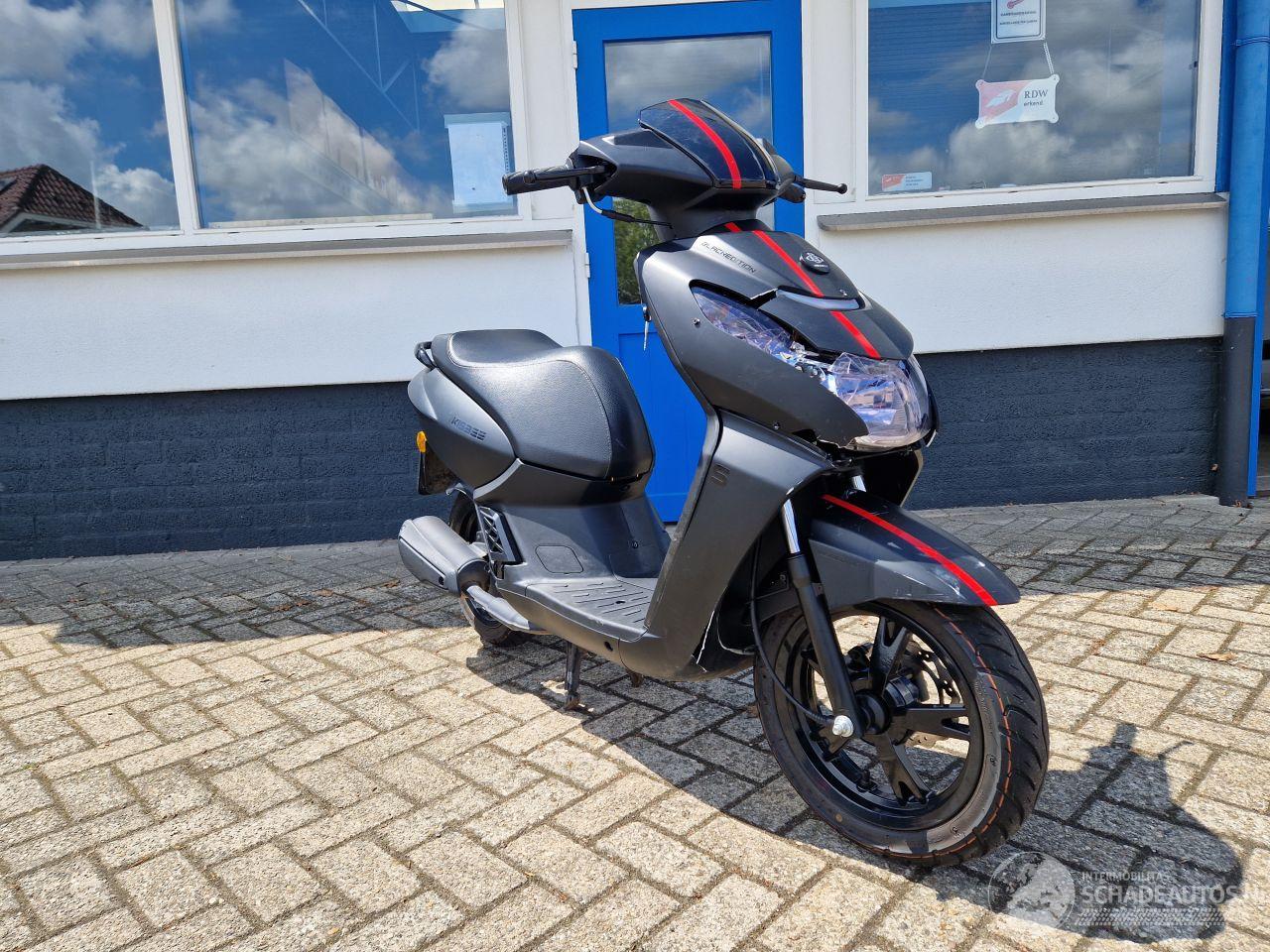 Peugeot  KISBEE