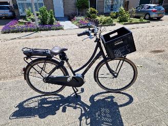 krockskadad bil fiets Cortina  E-U4 BOSCH MM DAMES TRANSPORTFIETS 2024/6