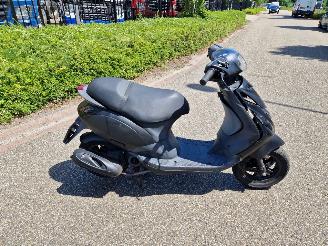 Piaggio  ZIP 45KM picture 3