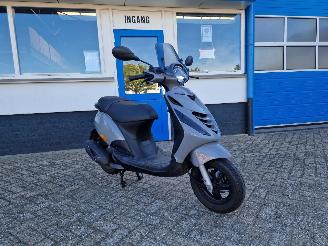 Piaggio  ZIP 45KM BROM E5 picture 1