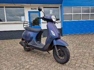 bruktbiler bedrijf BTC Vivaro RIVA 45KM 2020/12