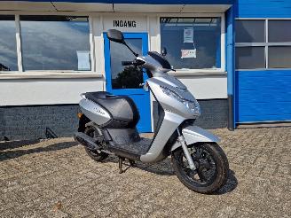  Peugeot  KISBEE 2020/11