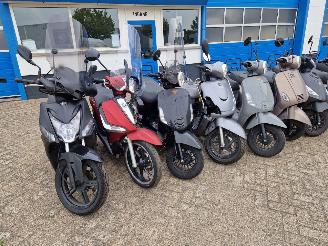 Yamaha  NEW IN !! picture 3