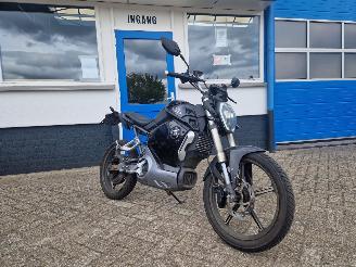 krockskadad bil auto Super Soco Movano TS 1200 R , BROMFIETS 2020/9