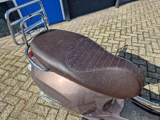 Vespa  PRIMAVERA TOURING picture 10