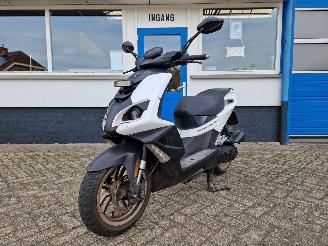 Peugeot  SPEEDFIGHT IV picture 12