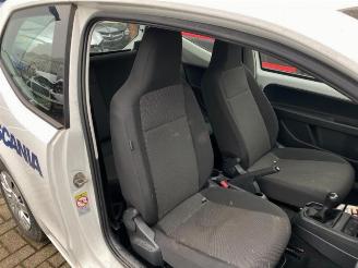 Volkswagen Up! Up! (121), Hatchback, 2011 1.0 12V 60 picture 9