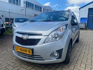 damaged passenger cars Chevrolet Spark Spark, Hatchback, 2010 / 2015 1.0 16V Bifuel 2010/9