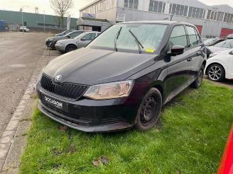 Uttjänta bilar auto Skoda Fabia Fabia III (NJ3), Hatchback 5-drs, 2014 / 2021 1.0 12V 2018/2