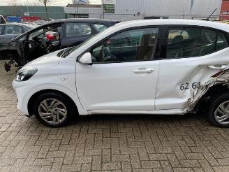 Hyundai I-10 i10, Hatchback, 2019 1.0 12V picture 2