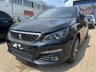 Uttjänta bilar auto Peugeot 308 308 (L3/L8/LB/LH/LP), Hatchback 5-drs, 2013 / 2021 1.2 12V e-THP PureTech 130 2020/8