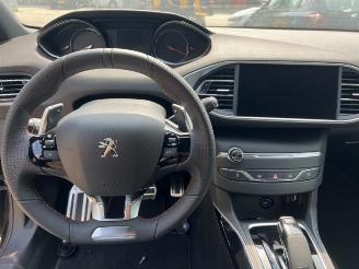 Peugeot 308 308 (L3/L8/LB/LH/LP), Hatchback 5-drs, 2013 / 2021 1.2 12V e-THP PureTech 130 picture 12