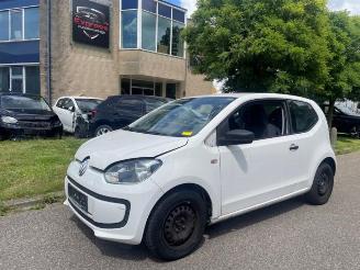 Vrakbiler auto Volkswagen Up! Up! (121), Hatchback, 2011 1.0 12V 60 2013/10