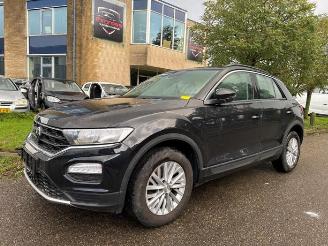 Vrakbiler auto Volkswagen T-Roc T-Roc I, SUV, 2017 1.0 TSI 12V 2021/11