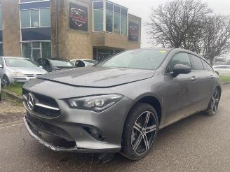 Vrakbiler auto Mercedes Cla-klasse CLA Shooting Brake (118.6), Combi, 2019 1.3 CLA-250 e Turbo 16V 2023/6