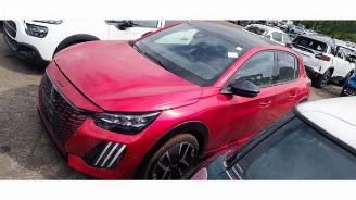 Uttjänta bilar auto Peugeot 208 208 II (UB/UH/UP), Hatchback 5-drs, 2019 1.2 Hybrid 136 2025/10