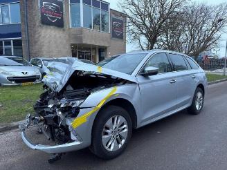 Uttjänta bilar auto Skoda Octavia Octavia Combi (NXAC), Combi 5-drs, 2019 1.0 TSI 12V 2021/8