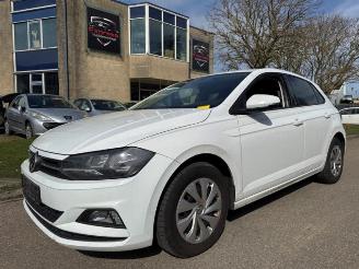 Vrakbiler auto Volkswagen Polo Polo VI (AW1), Hatchback 5-drs, 2017 1.6 TDI 16V 95 2018/4