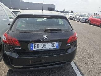 Peugeot 308  picture 8