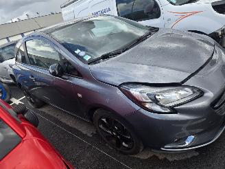 skadebil auto Opel Corsa  2016/11
