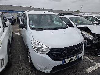 Schadeauto Dacia Lodgy  2017/11