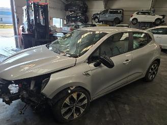 Voiture accidenté Renault Clio  2021/5