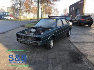Vrakbiler auto Audi 80 80 (B2), Sedan, 1978 / 1986 1.3 C,CL,GL 1982/7
