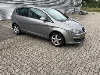 Seat Altea 1.6 MPV  Benzine 1.598cc 75kW (102pk) FWD picture 4