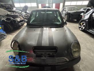 Dezmembrări autoturisme Mini Cooper S Mini Cooper S (R53), Hatchback, 2002 / 2006 1.6 16V 2004/7