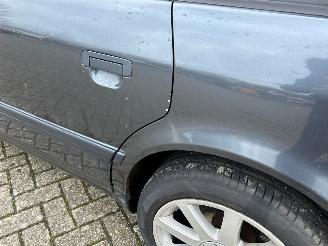Audi 100 2.3 E 5E Sedan 4Dr Benzine 2.309cc 98kW (133pk) FWD picture 14