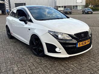 damaged passenger cars Seat Ibiza 1.4 TSI 16V Cupra Hatchback 2Dr Benzine 1.390cc 132kW (179pk) FWD 2009-03/2012-06 (6J1) CAVE 2009/11