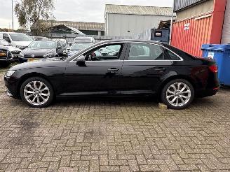 Audi A4 LIMOUSINE picture 2