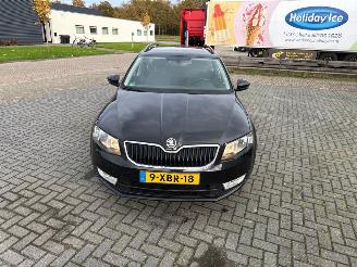 Skoda Octavia 1.2 TSI 16V Combi/o 4Dr Benzine 1.197cc 77kW (105pk) FWD 2012-11/2020-07  CJZA picture 3