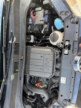 Volkswagen Up! 1.0 12V 60 Hatchback  Benzine 999cc 44kW (60pk) FWD 2011-08/2020-08  CHYA picture 11