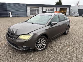 uszkodzony samochody osobowe Seat Leon 1.2 TSI Ecomotive 16V Combi/o 4Dr Benzine 1.197cc 77kW (105pk) FWD 2013-08/2014-04  CJZA 2014/6