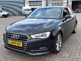 krockskadad bil auto Audi A3 1.4 TFSI 16V Hatchback 2Dr Benzine 1.395cc 90kW (122pk) FWD 2012-04/2014-05 (8V1; 8VK) CMBA 2012/11