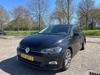 Voiture accidenté Volkswagen Polo 1.0 TSI 12V Hatchback 4Dr Benzine 999cc 70kW (95pk) FWD 2019/3