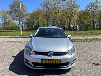 uszkodzony samochody osobowe Volkswagen Golf 1.2 TSI BlueMotion 16V Combi/o  Benzine 1.197cc 77kW (105pk) FWD 2013-04/2020-08  CJZA 2014/5
