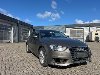 Unfallwagen Audi A3 1.4 TFSI 16V Hatchback 2Dr Benzine 1.395cc 90kW (122pk) FWD 2012-04/2014-05 (8V1; 8VK) CMBA 2013/5