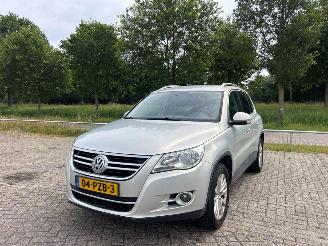 uszkodzony samochody osobowe Volkswagen Tiguan 1.4 TSI 16V SUV  Benzine 1.390cc 110kW (150pk) FWD 2008-03/2011-05 (5N1) CAVA 2010/3
