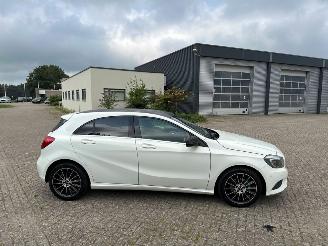 škoda osobní automobily Mercedes A-klasse 1.5 A-180 CDI, A-180d 16V Hatchback  Diesel 1.461cc 80kW (109pk) FWD 2012-06/2018-05 (176.012; 176.212) OM607951; K9K 2012/8
