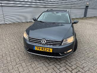 Unfallwagen Volkswagen Passat 1.4 TSI 16V Combi/o  Benzine 1.390cc 90kW (122pk) FWD 2010-08/2014-12  CAXA 2011/8