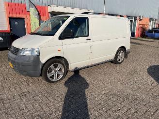skadebil bedrijf Volkswagen Transporter 1.9 TDi Bestel  Diesel 1.896cc 63kW (86pk) FWD 2003-04/2009-11 (7HA; 7HH; 7HK) AXC 2004/5