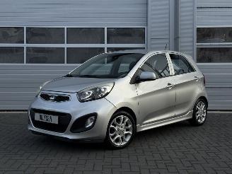 Damaged car Kia Picanto 1.2 CVVT Comfort Pack / Airco / Elek Ramen / 2012/1
