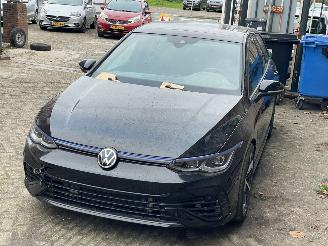 Vaurioauto  passenger cars Volkswagen Golf 2.0 TSI R 4MOTION 6200km!!!! 2022/3